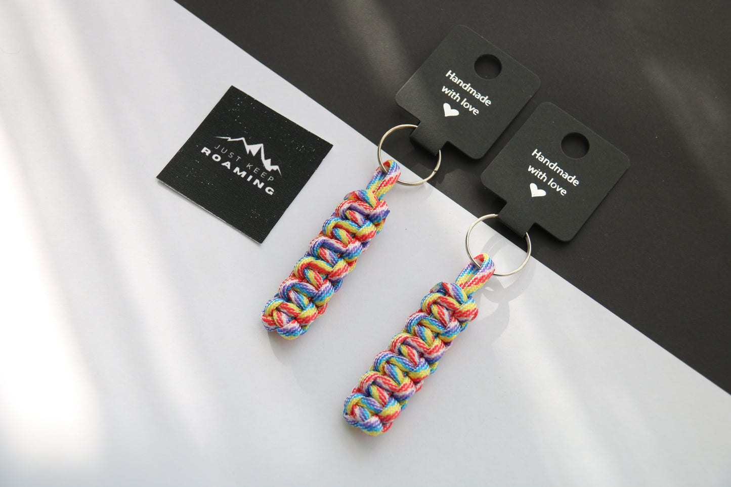 Zinga Keychain | Light Rainbow