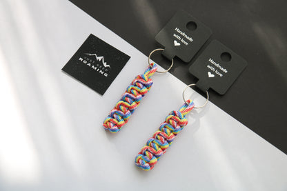 Zinga Keychain | Light Rainbow